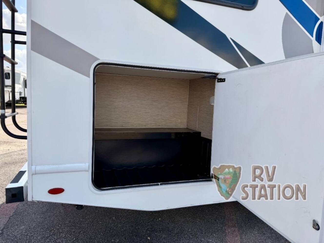 A photo of this 2023 Thor Motor Coach Chateau 31EV