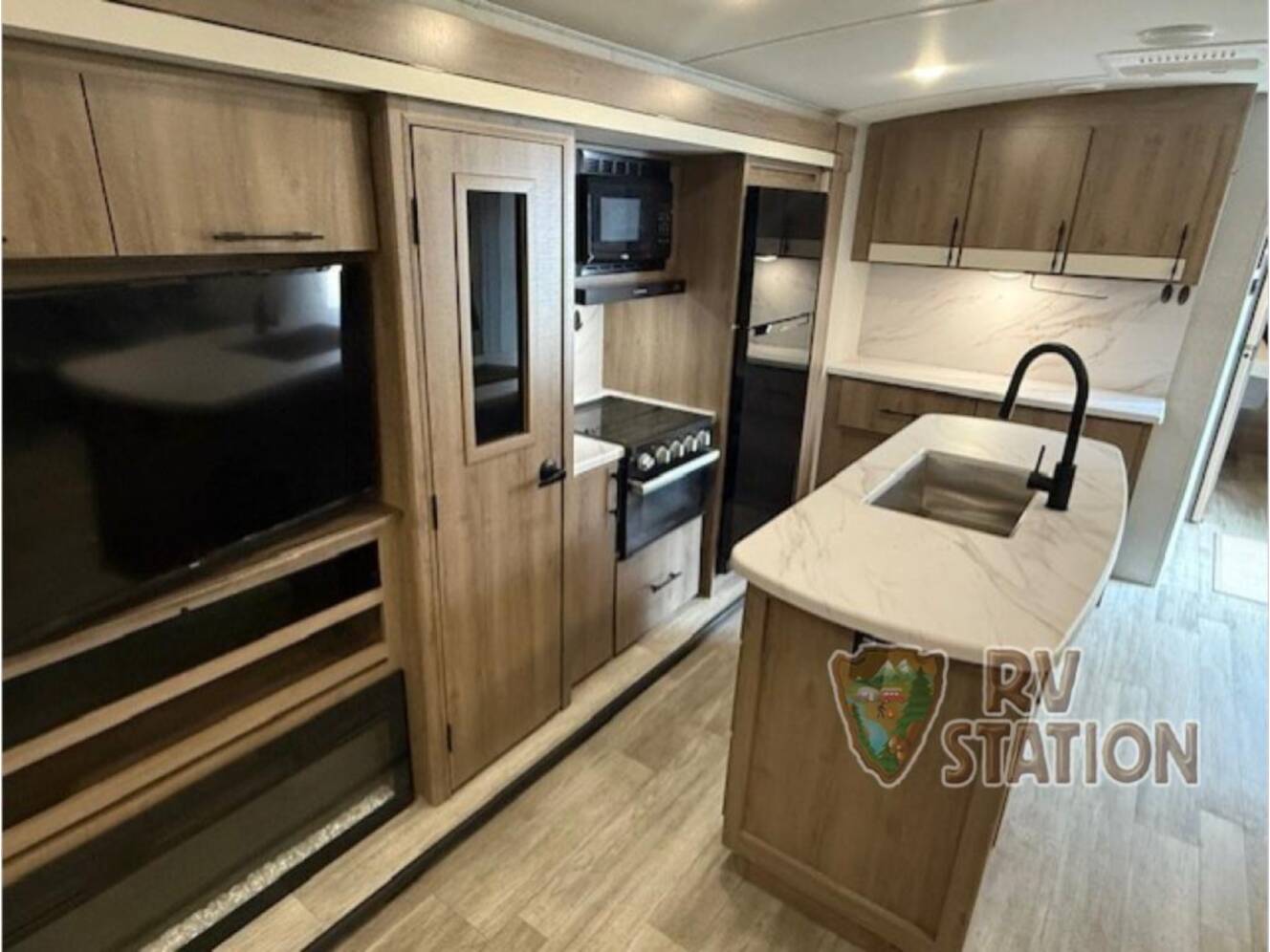 A photo of this 2024 Grand Design Imagine 2970RL
