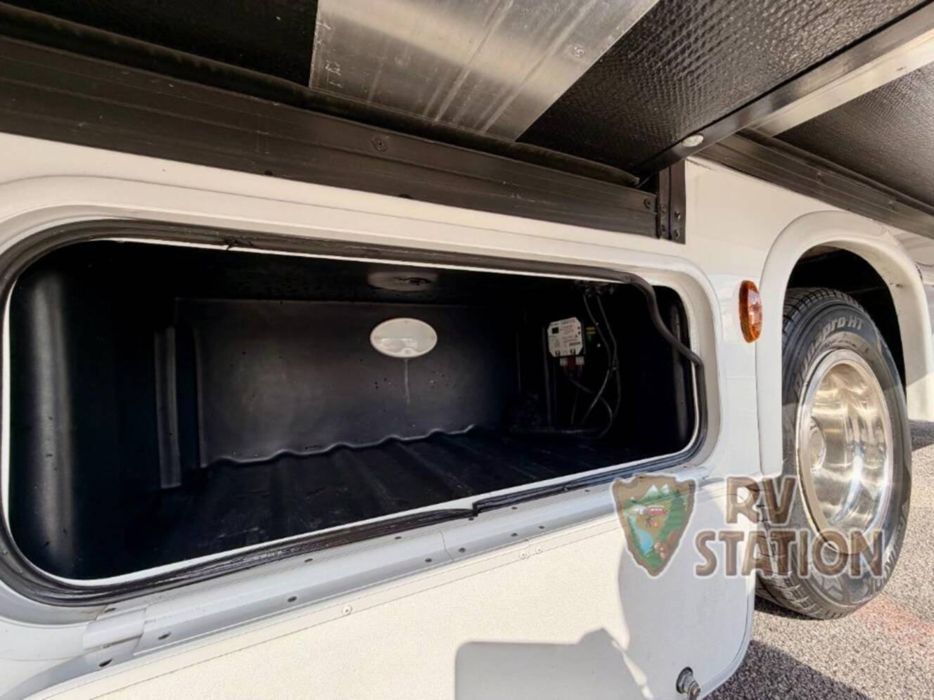 A photo of this 2023 Thor Motor Coach Chateau 31EV