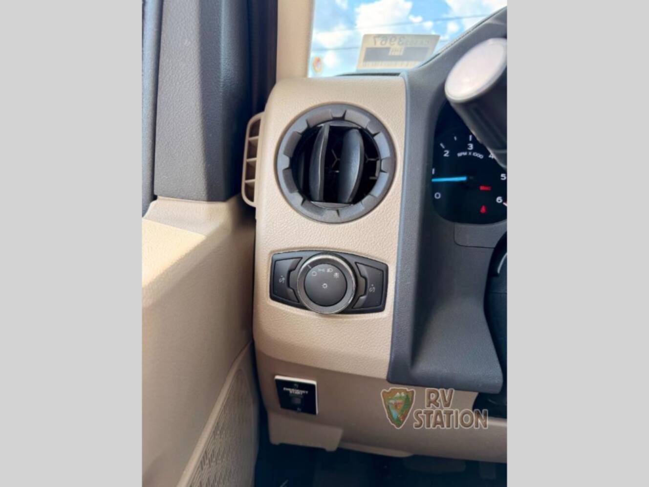 A photo of this 2023 Thor Motor Coach Chateau 31EV