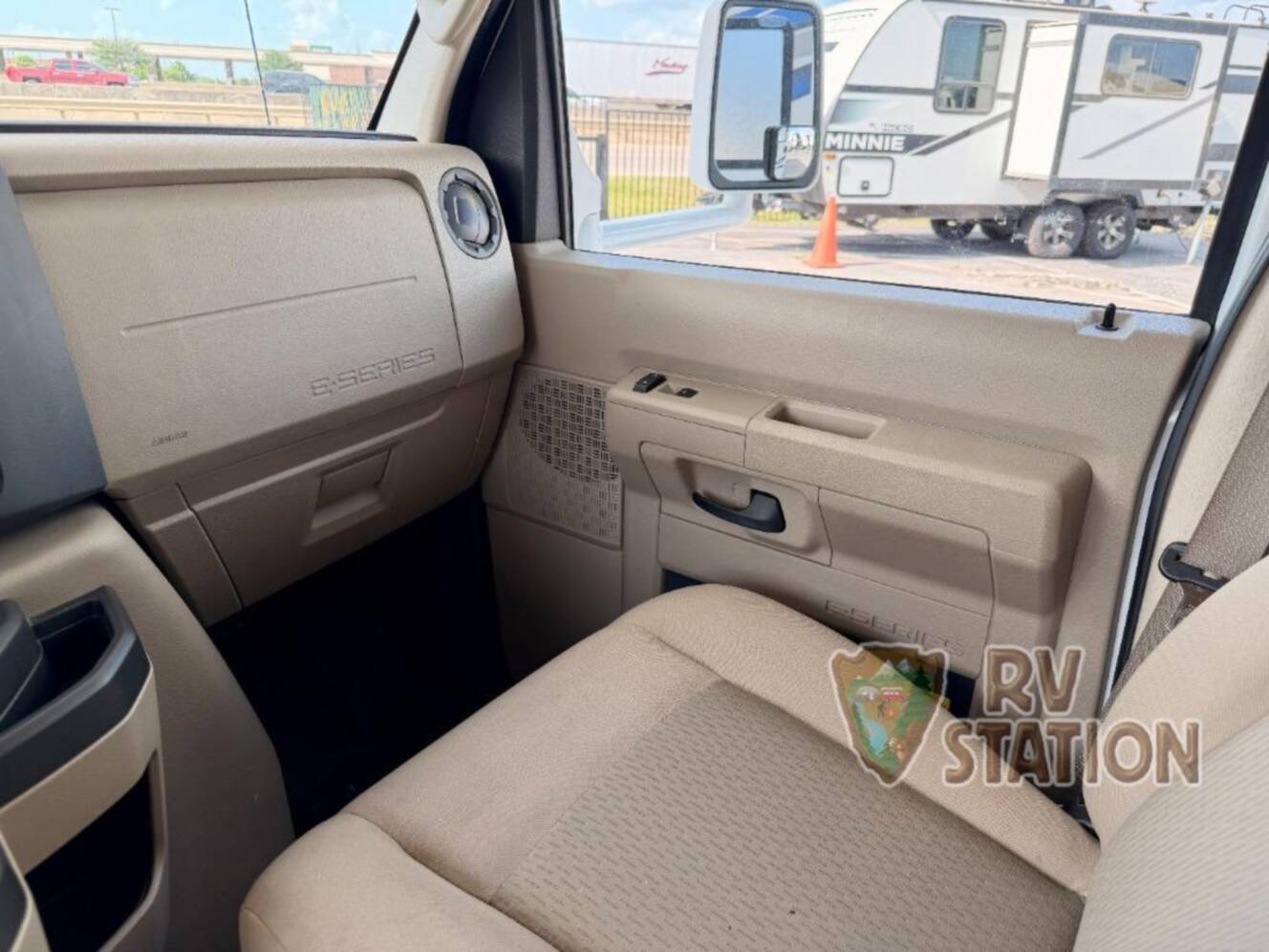 A photo of this 2023 Thor Motor Coach Chateau 31EV