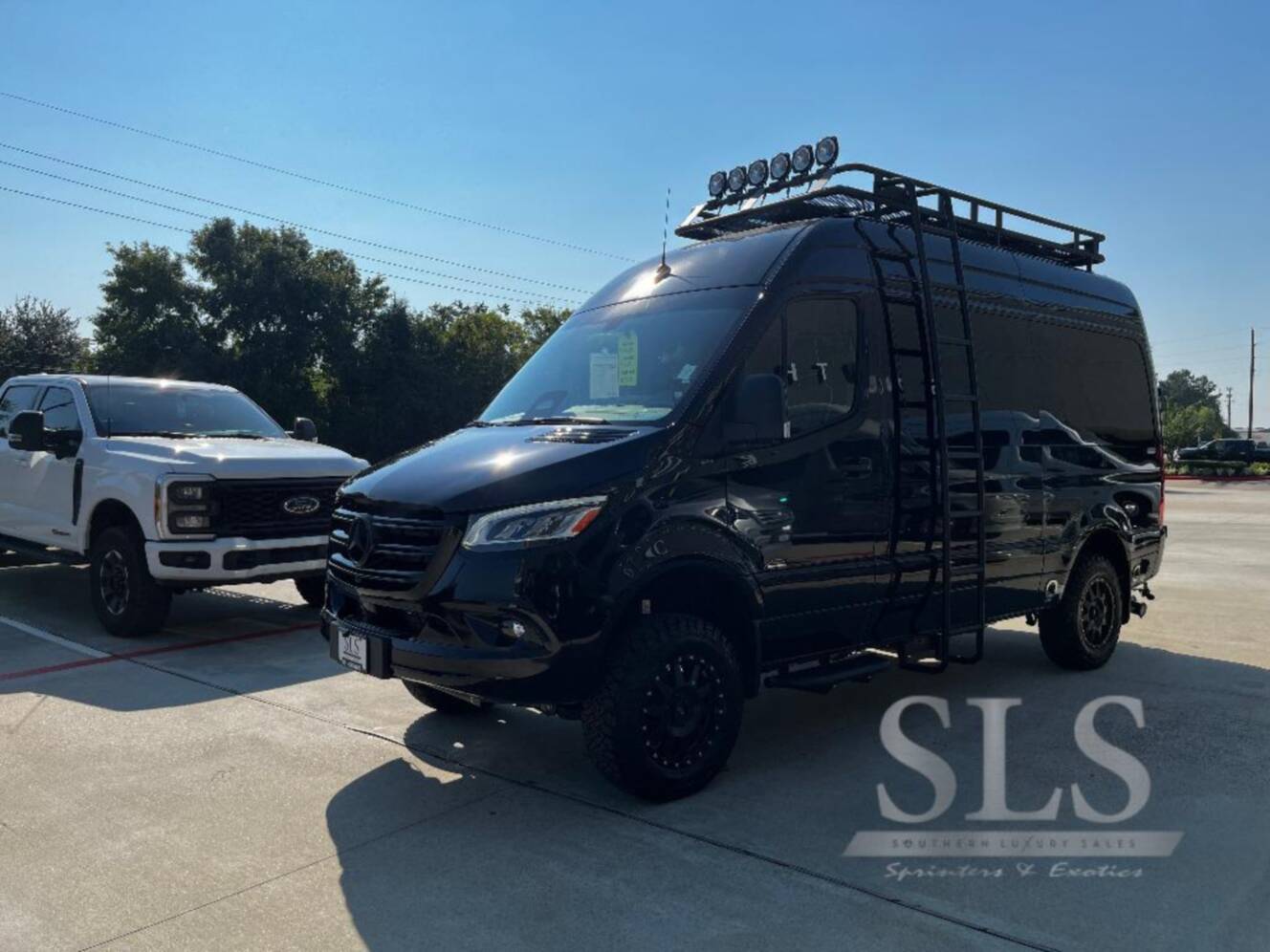 A photo of this 2026 Midwest Automotive Designs Luxe Cruiser D4 AWD