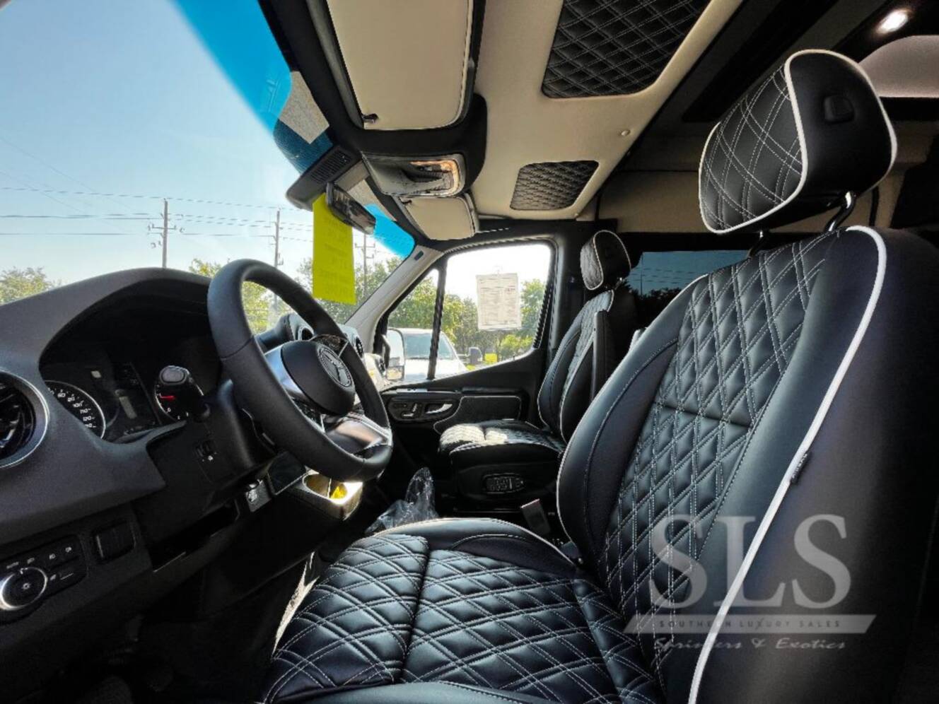 A photo of this 2026 Midwest Automotive Designs Luxe Cruiser D4 AWD