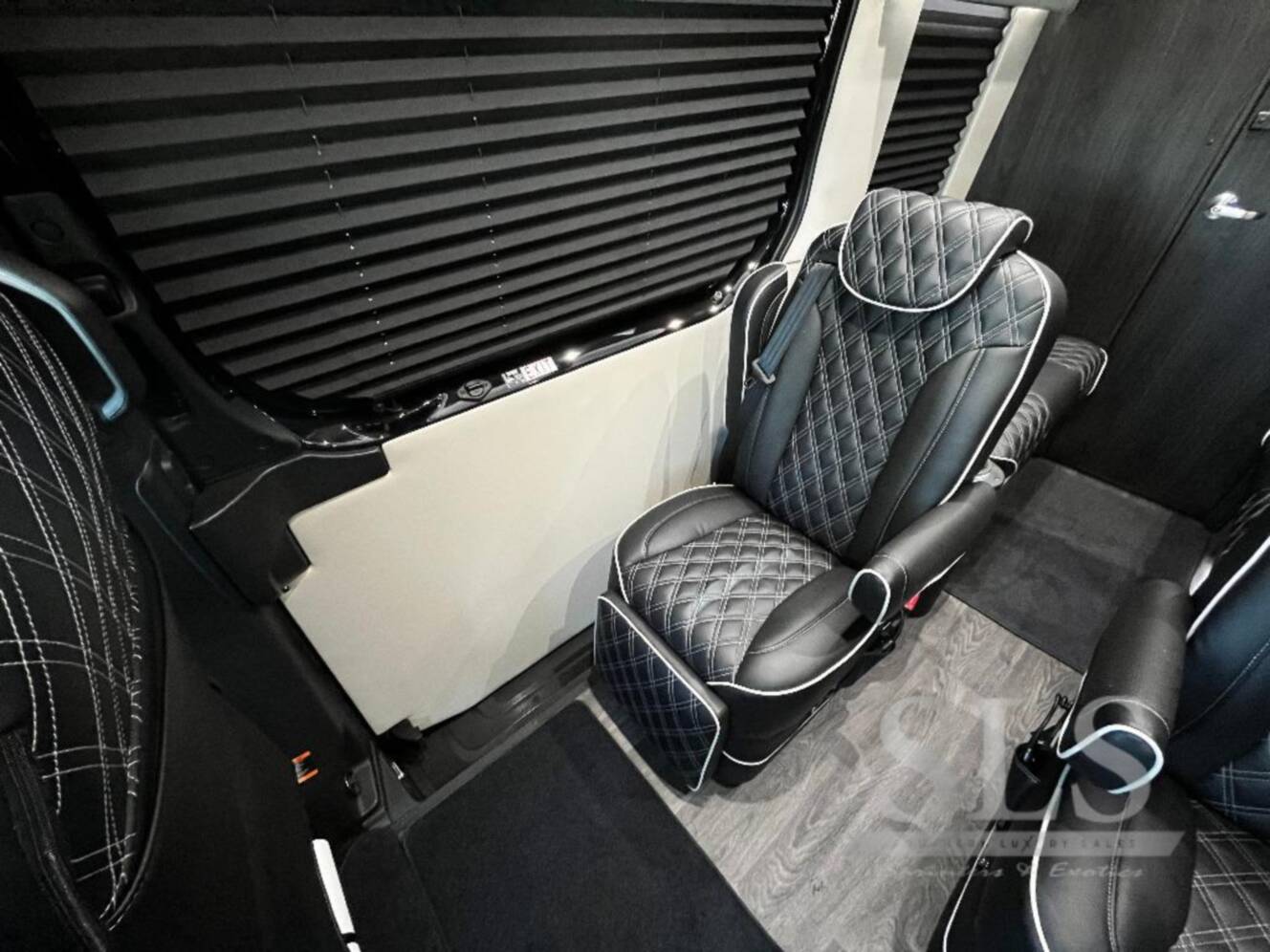 A photo of this 2026 Midwest Automotive Designs Luxe Cruiser D4 AWD