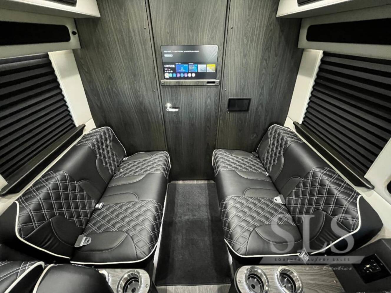 A photo of this 2026 Midwest Automotive Designs Luxe Cruiser D4 AWD