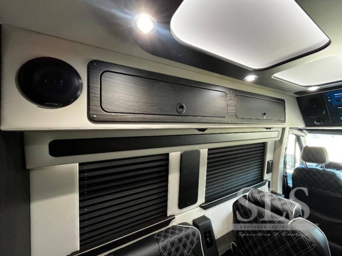 A photo of this 2026 Midwest Automotive Designs Luxe Cruiser D4 AWD