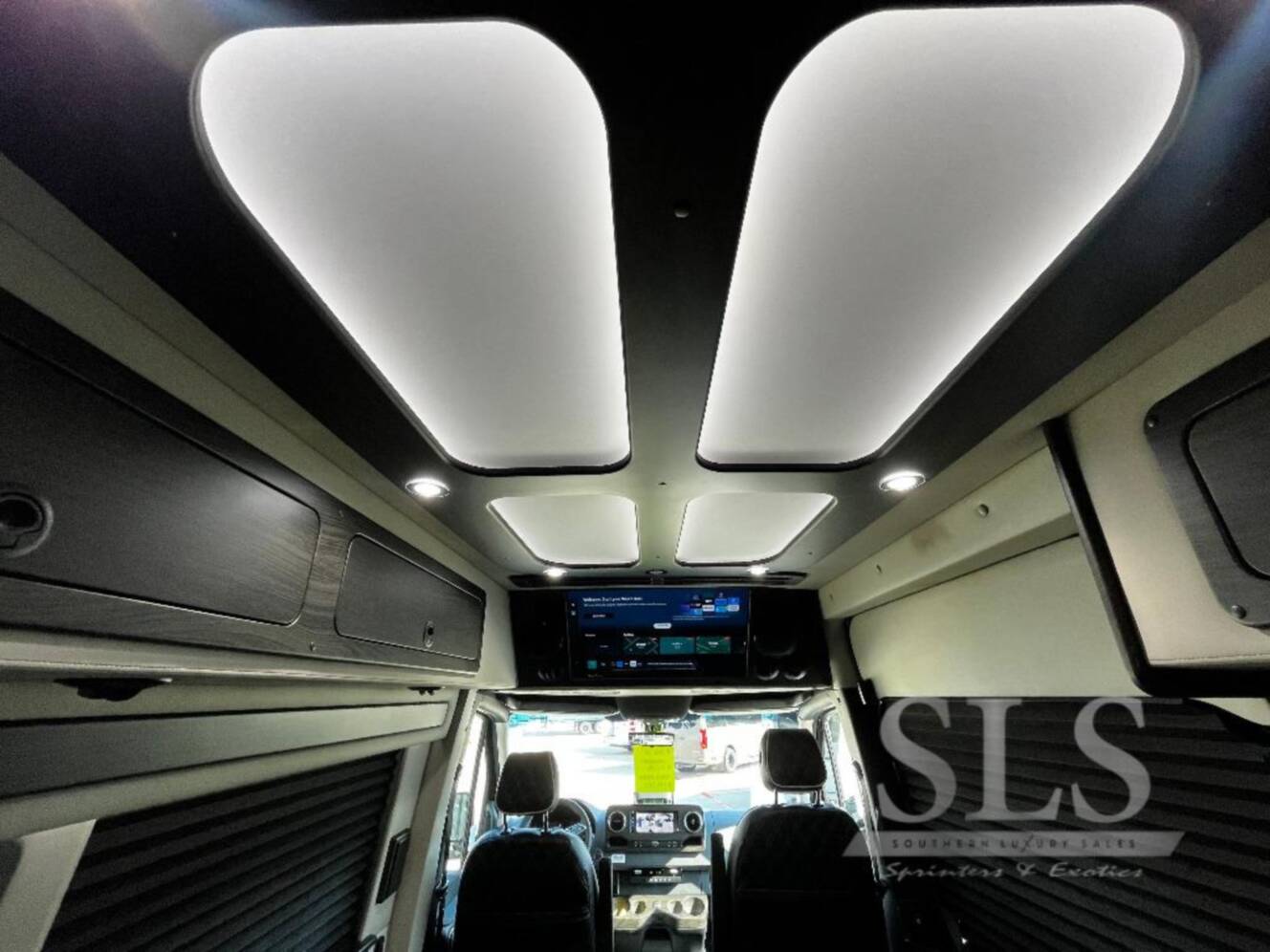 A photo of this 2026 Midwest Automotive Designs Luxe Cruiser D4 AWD