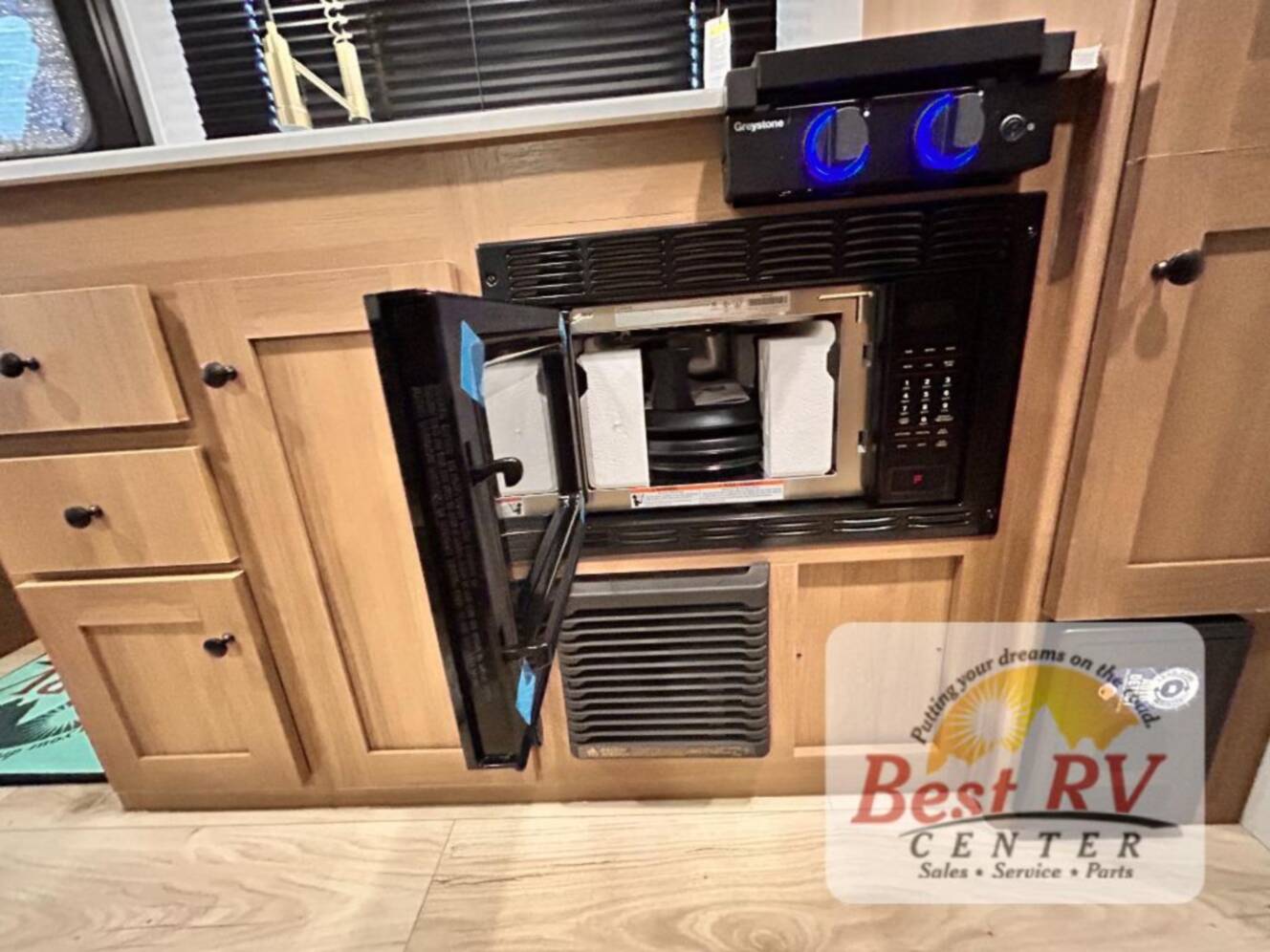 A photo of this 2026 Coachmen Rv Apex Nano 194BHS