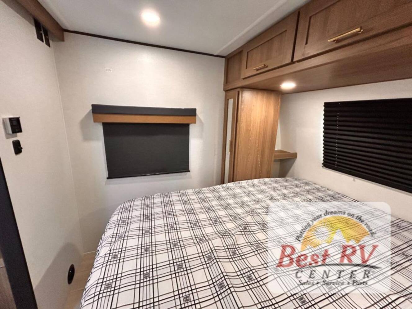 A photo of this 2026 Crossroads Rv Sunset Trail 331BH