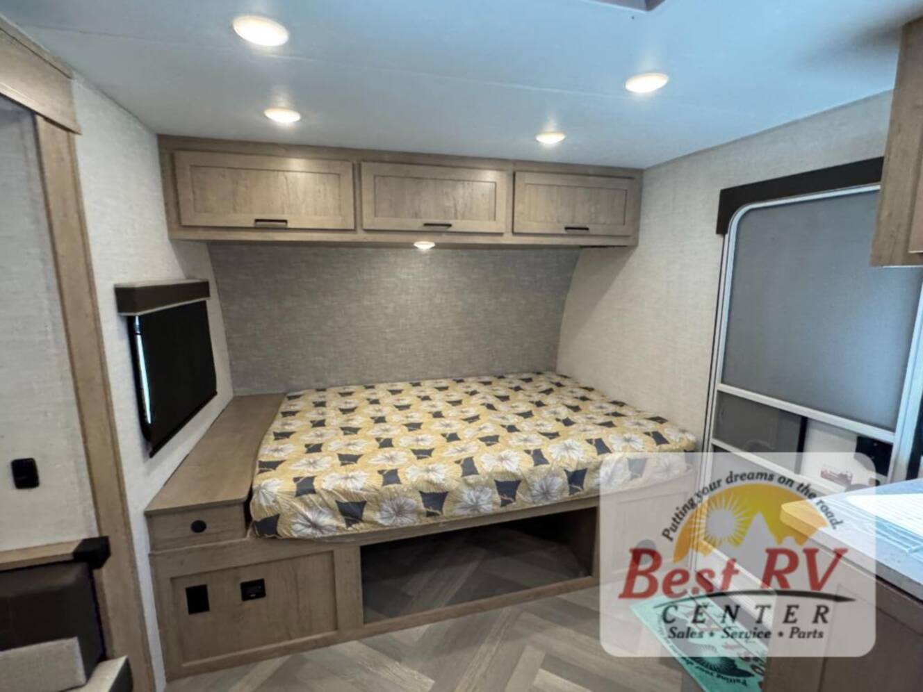 A photo of this 2026 Ember Rv E-Series 19ETS