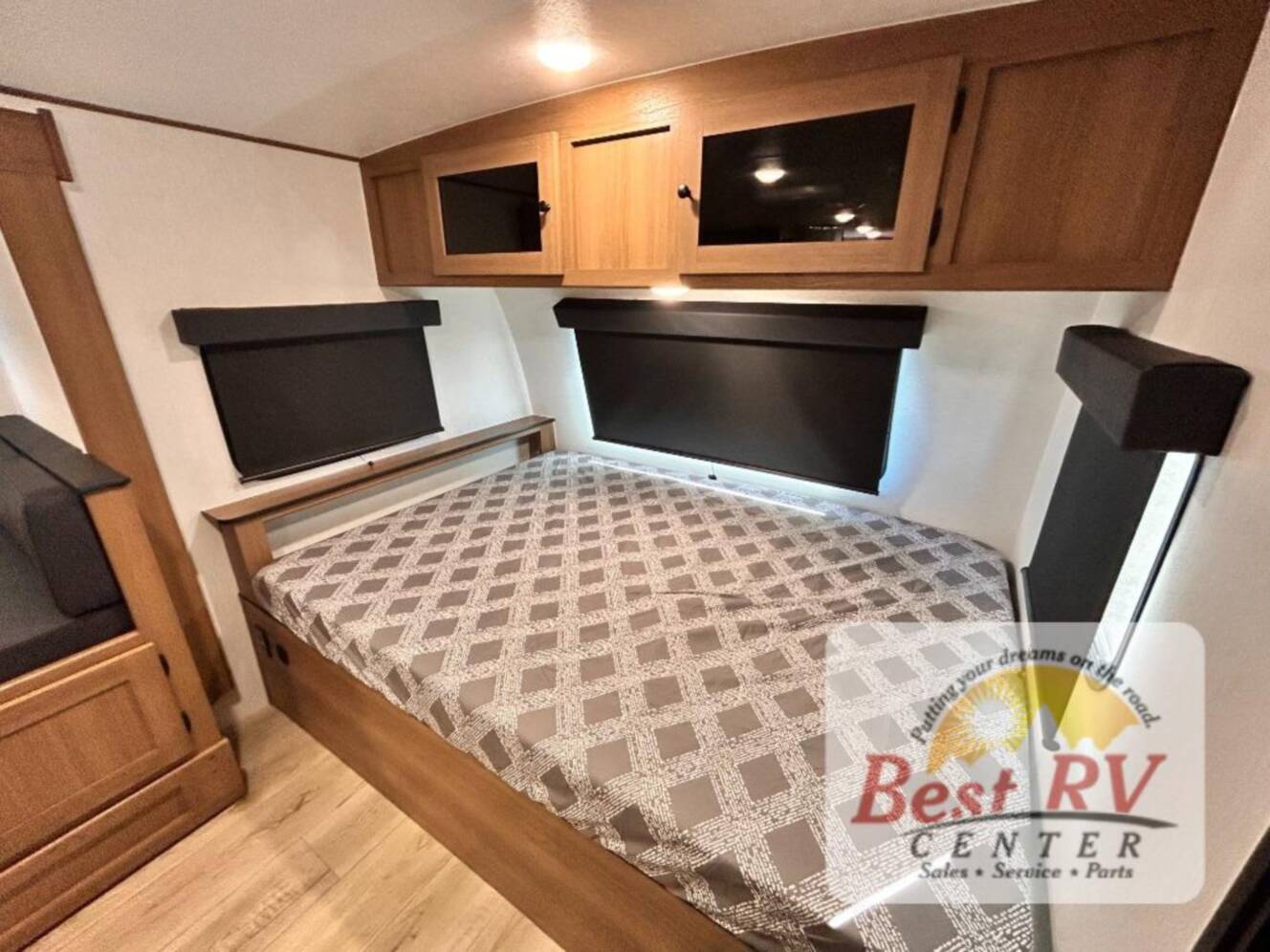 A photo of this 2026 Coachmen Rv Apex Nano 194BHS