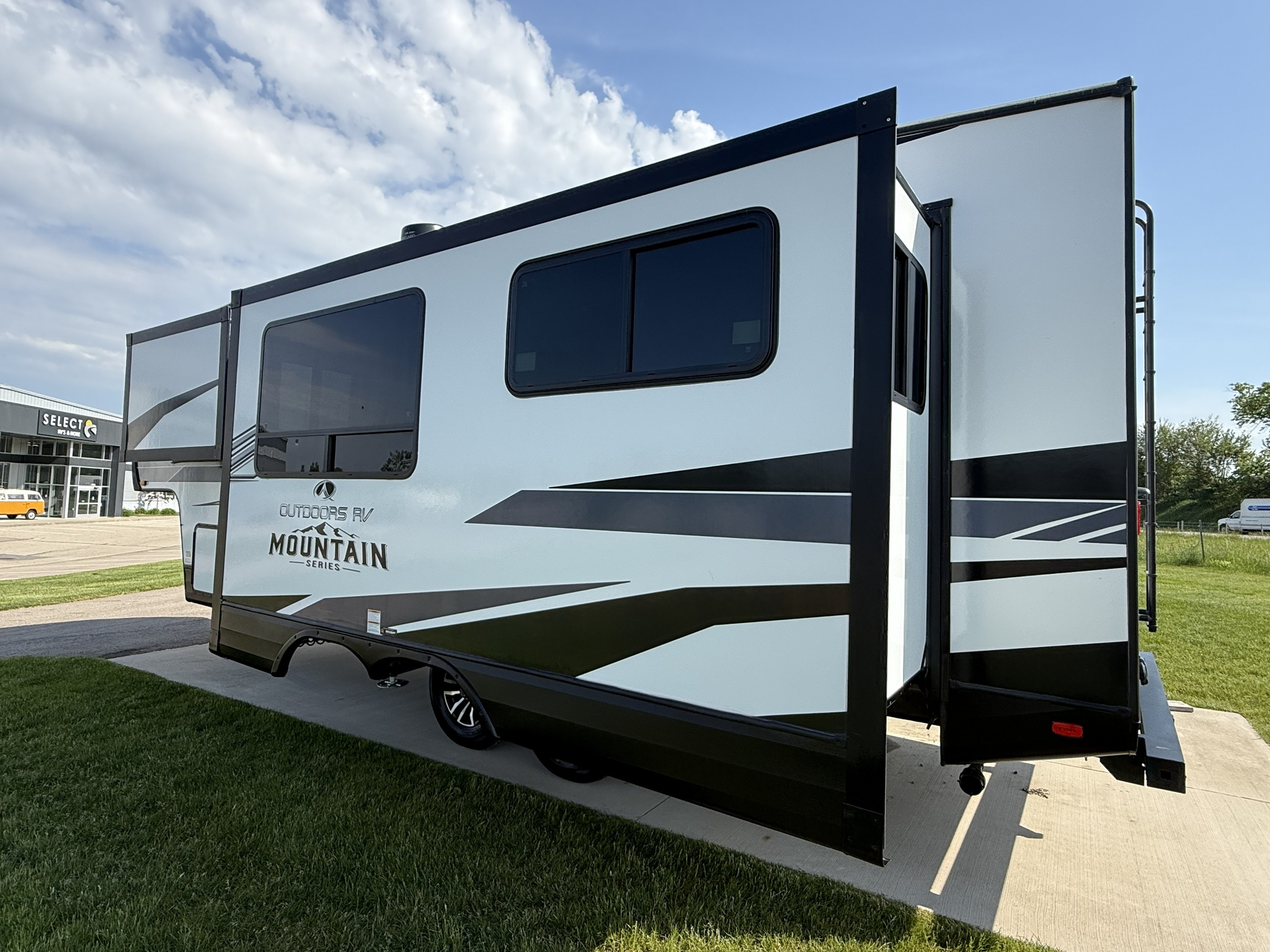 2026 Outdoors Rv Manufacturing GLACIER PEAK F27MKS in wayland MI