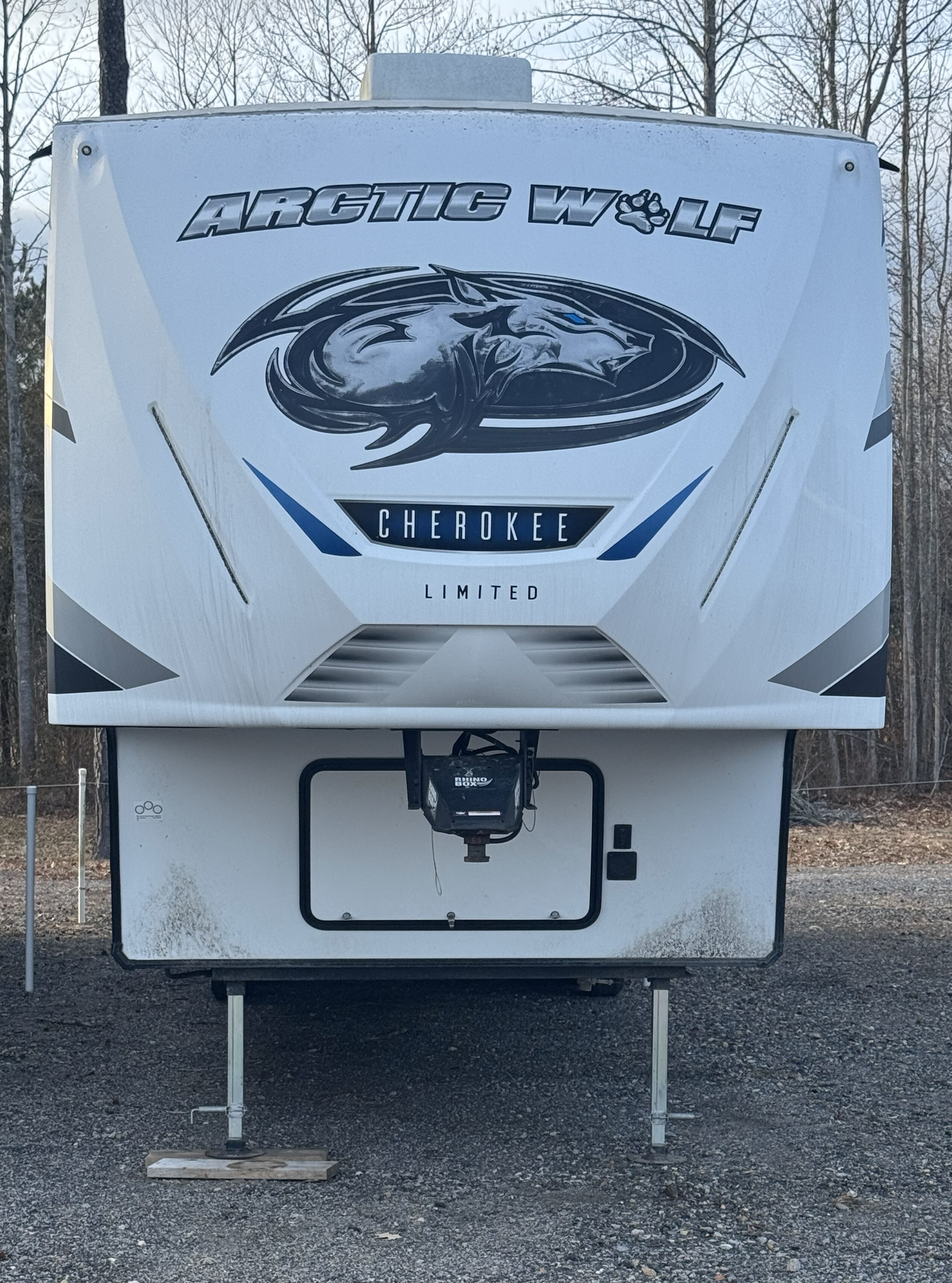 2022 Forest River CHEROKEE ARCTIC WOLF 3650 SUITE in chesapeake VA