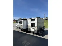 2014 FOREST RIVER GREY WOLF 26DBH