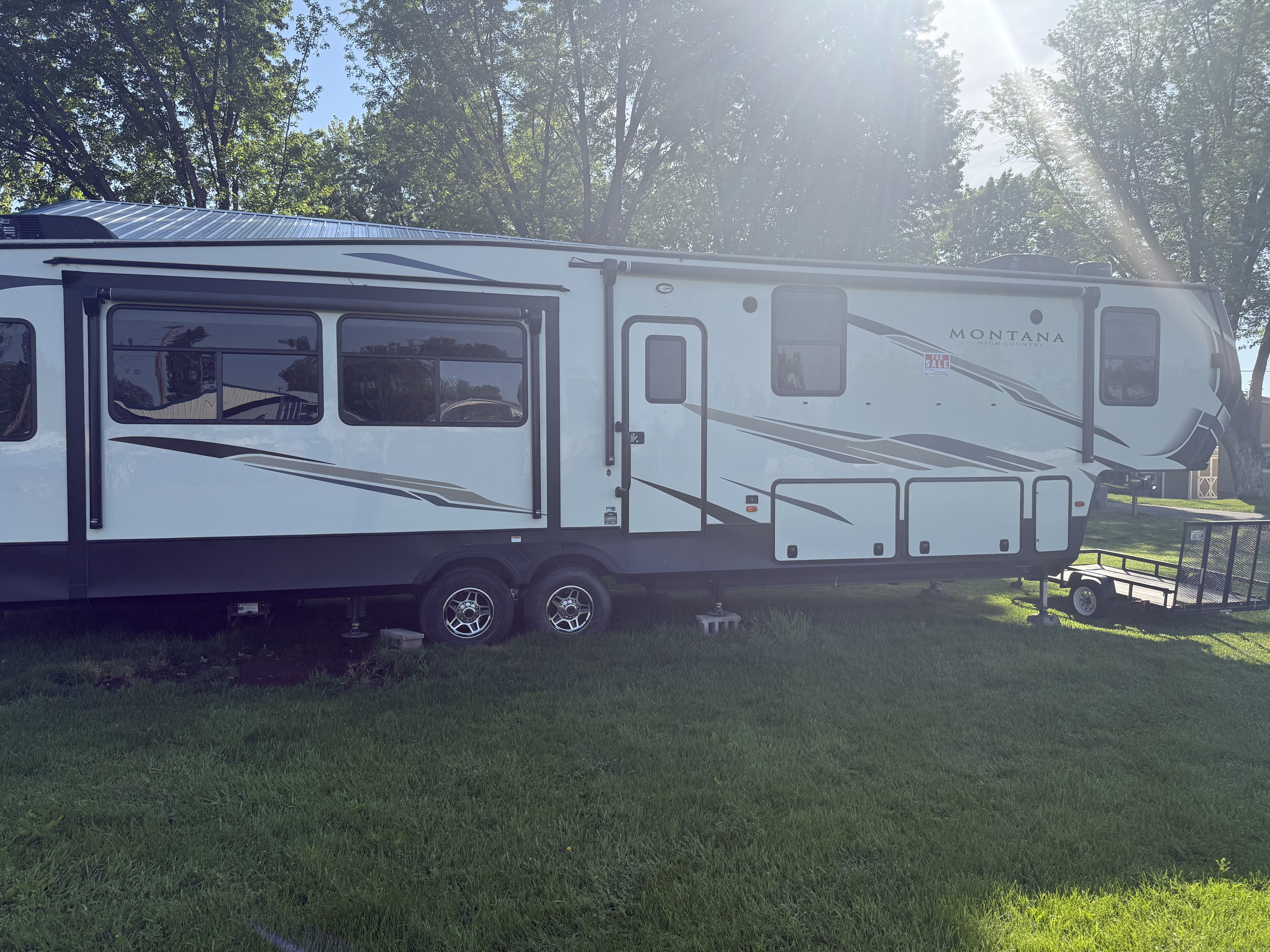 2021 Keystone MONTANA HIGH COUNTRY 384BR RV