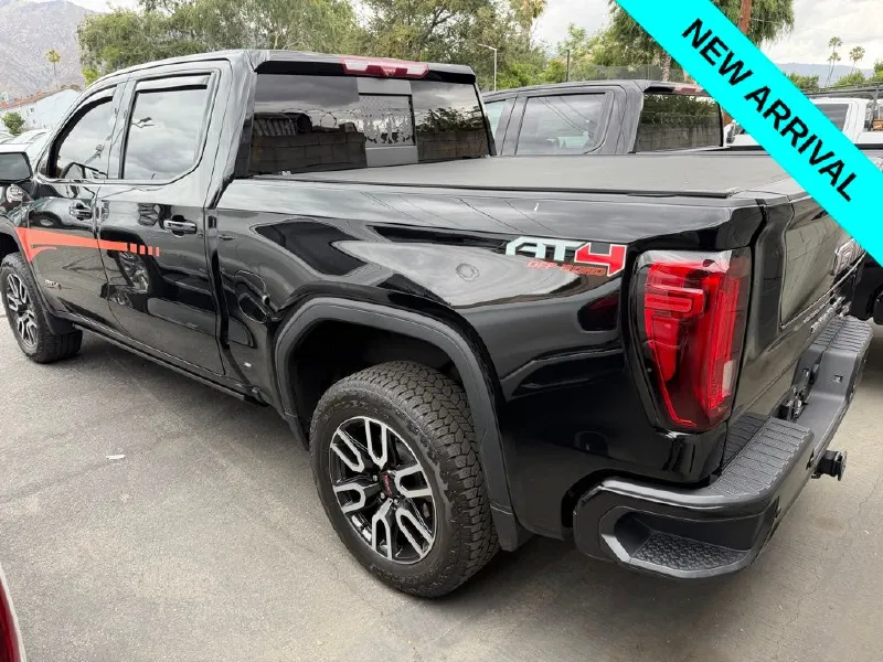2024 GMC SIERRA
