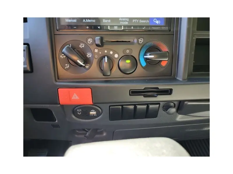 2024 ISUZU NRR