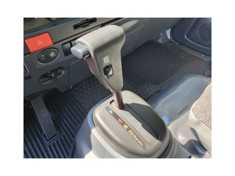 2024 ISUZU NRR