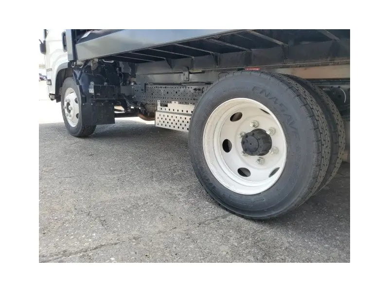 2024 ISUZU NPR HD GAS