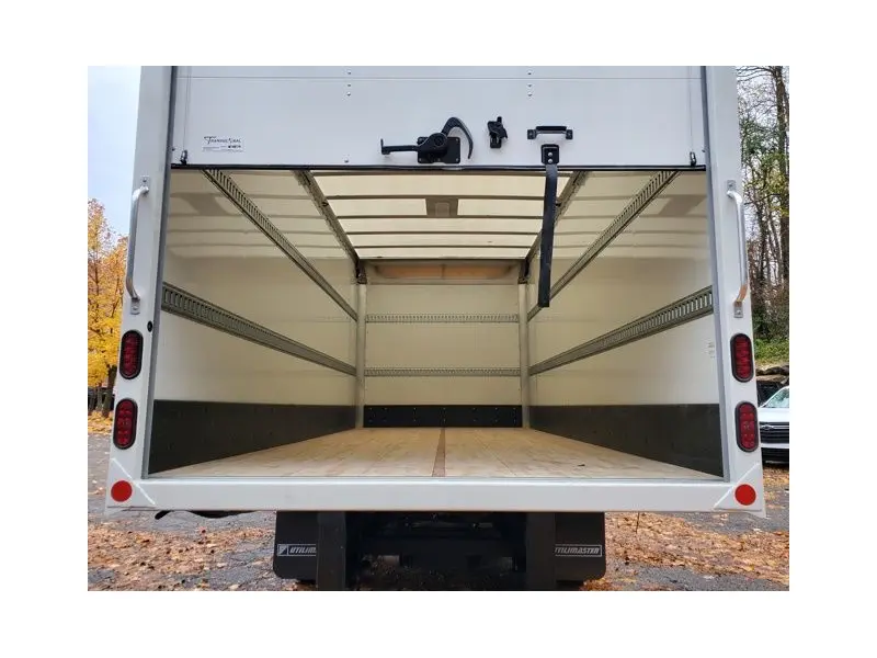 2025 ISUZU NPR HD GAS