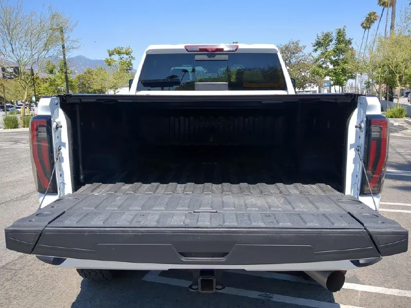 2024 GMC SIERRA