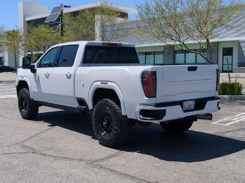 2024 GMC SIERRA