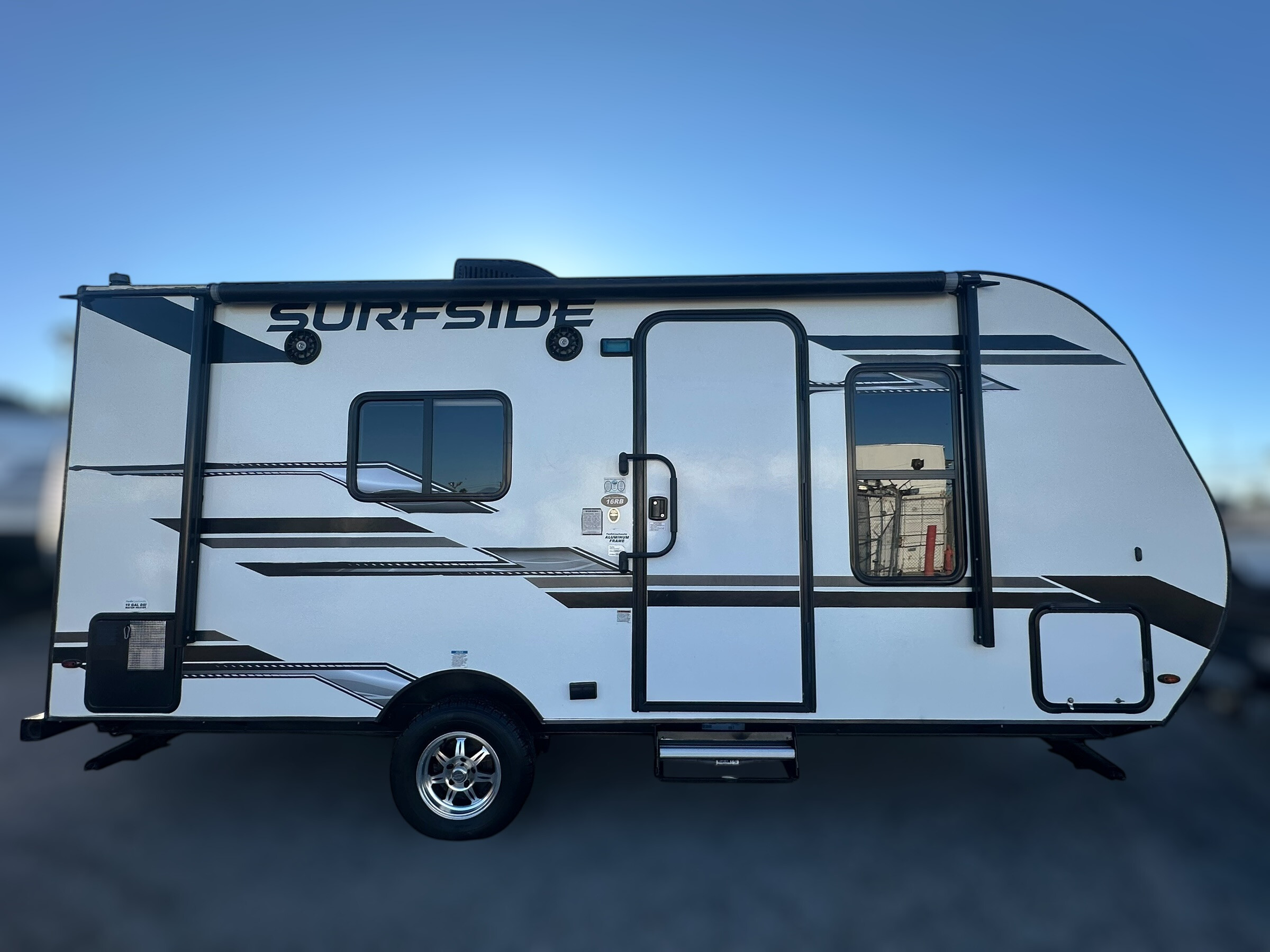 2021 Pacific Coachworks SURFSIDE MINI 16RB in redlands CA