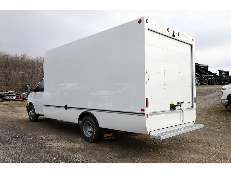 2026 CHEVROLET Express 3500