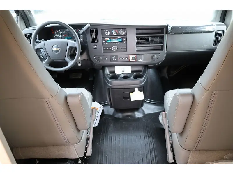 2026 CHEVROLET Express 3500