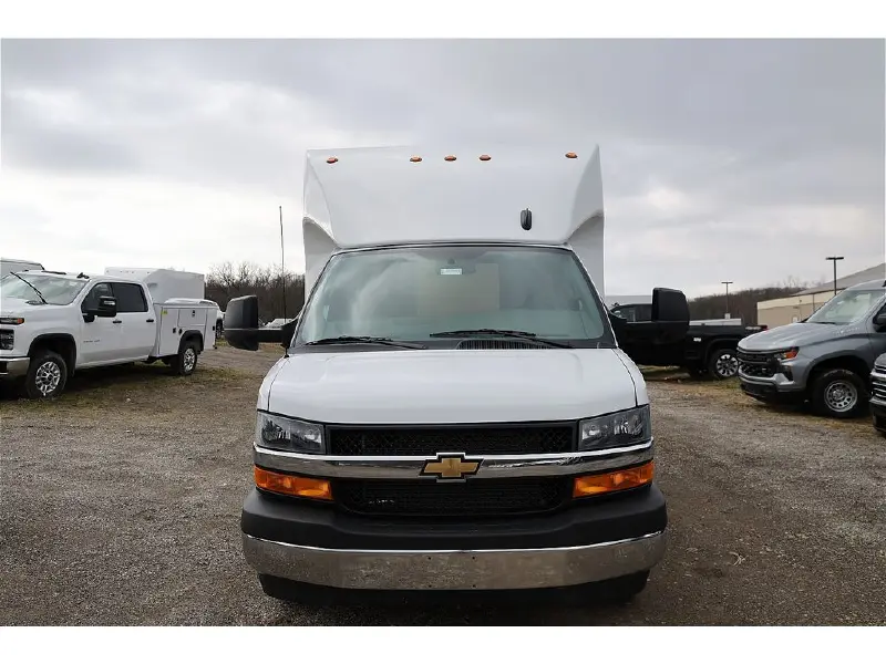 2026 CHEVROLET Express 3500