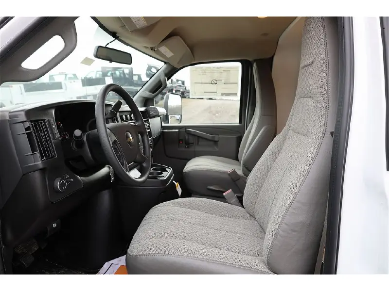 2026 CHEVROLET Express 3500