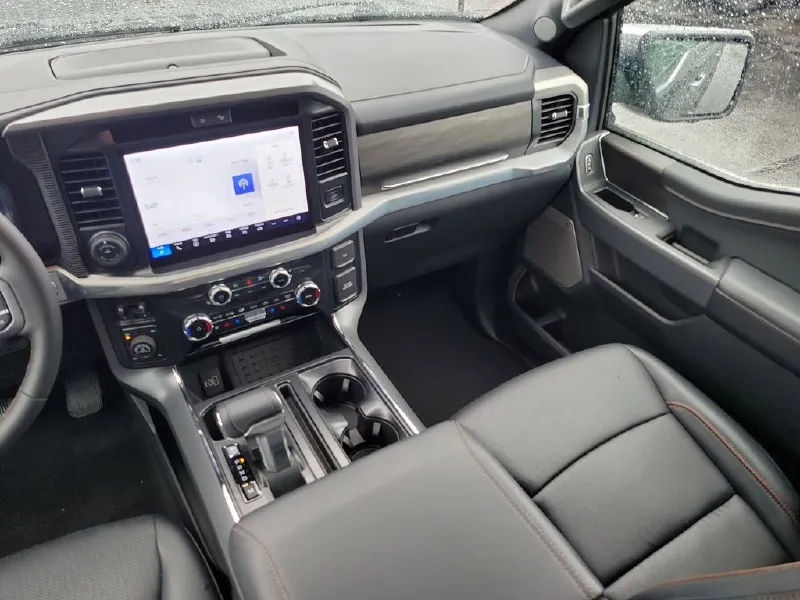 2025 FORD F150