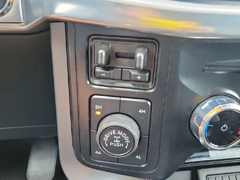 2025 FORD F150