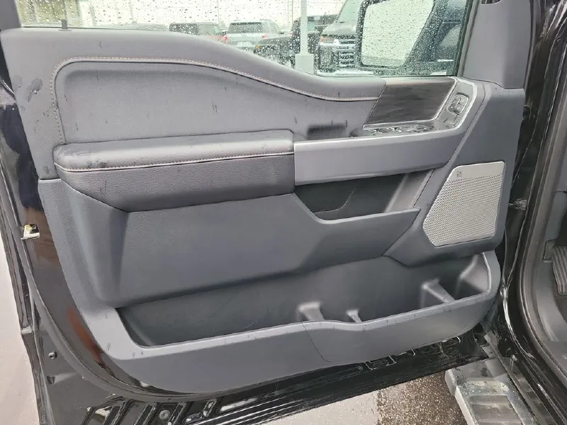 2025 FORD F150