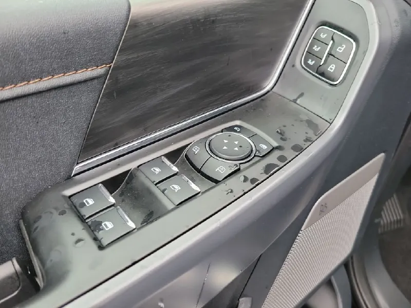 2025 FORD F150
