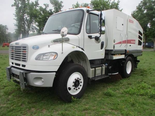 2015 FREIGHTLINER BUSINESS CLASS M2 in Blackwood, NJ