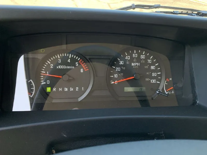 2024 ISUZU NPR HD