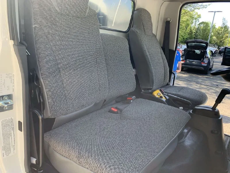 2024 ISUZU NPR HD