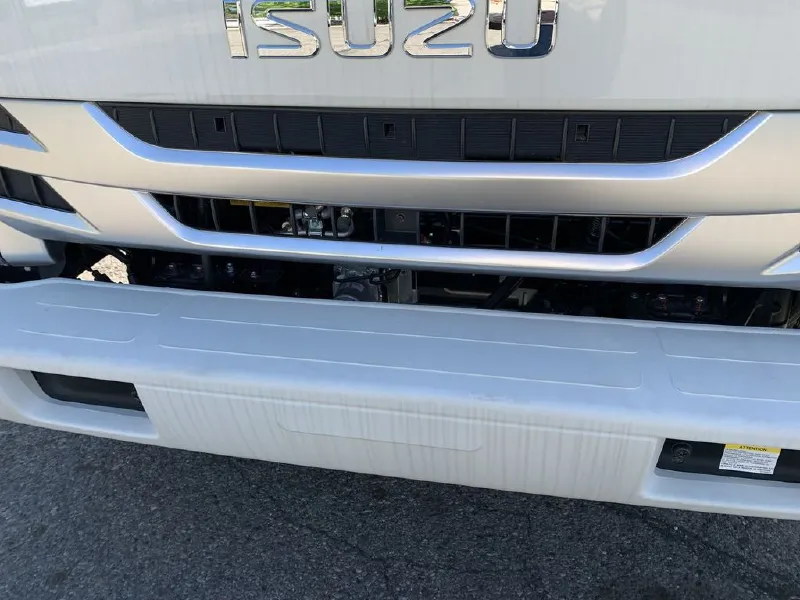 2024 ISUZU NPR HD