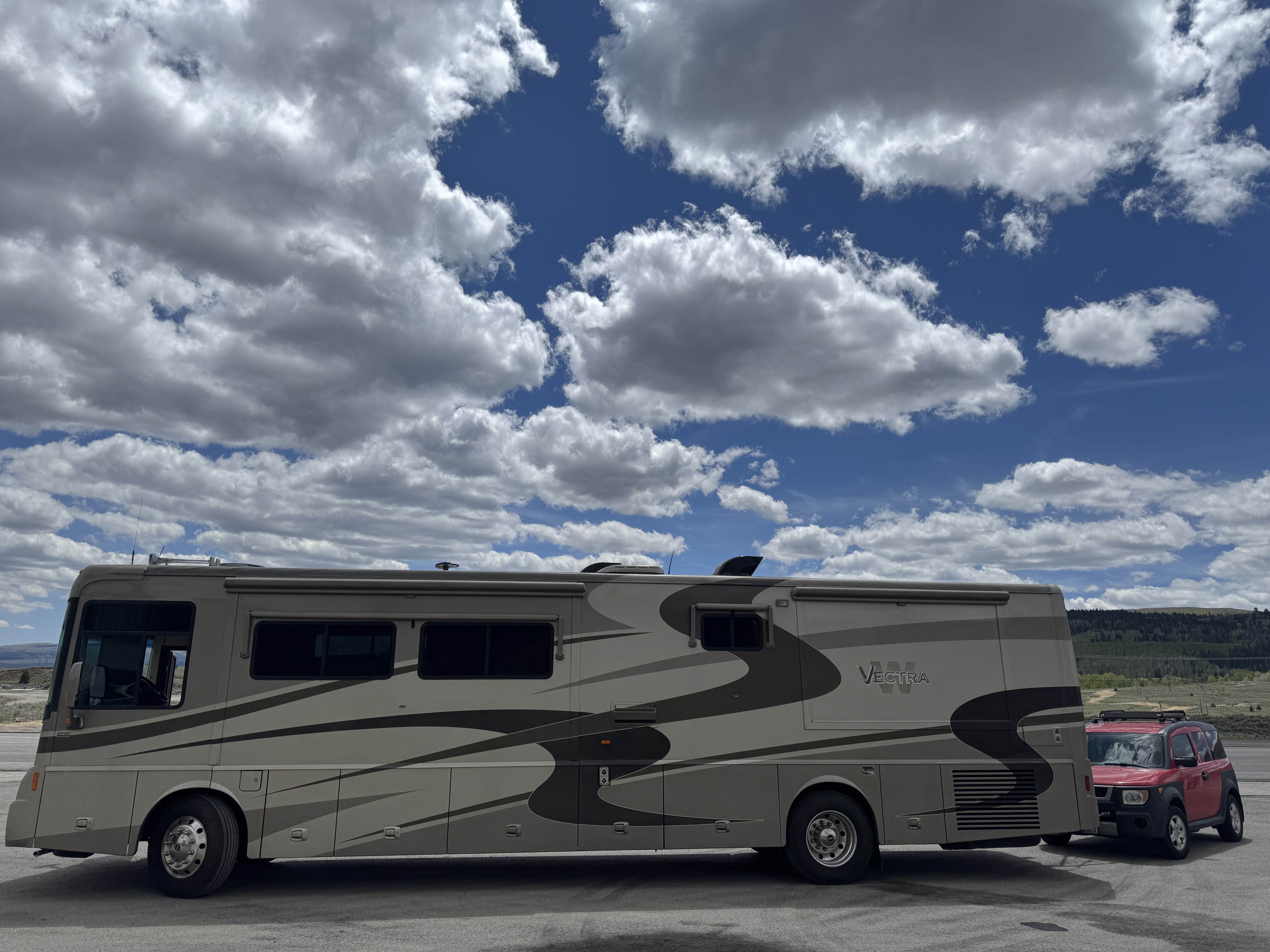 2005 Winnebago VECTRA 40WD in montrose CO