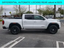 2024 GMC CANYON