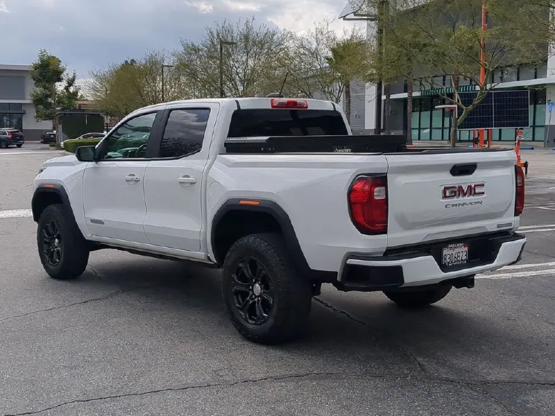2024 GMC CANYON