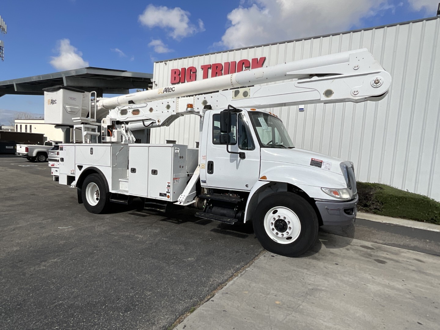 2019 ALTEC AA55 in Fontana, CA