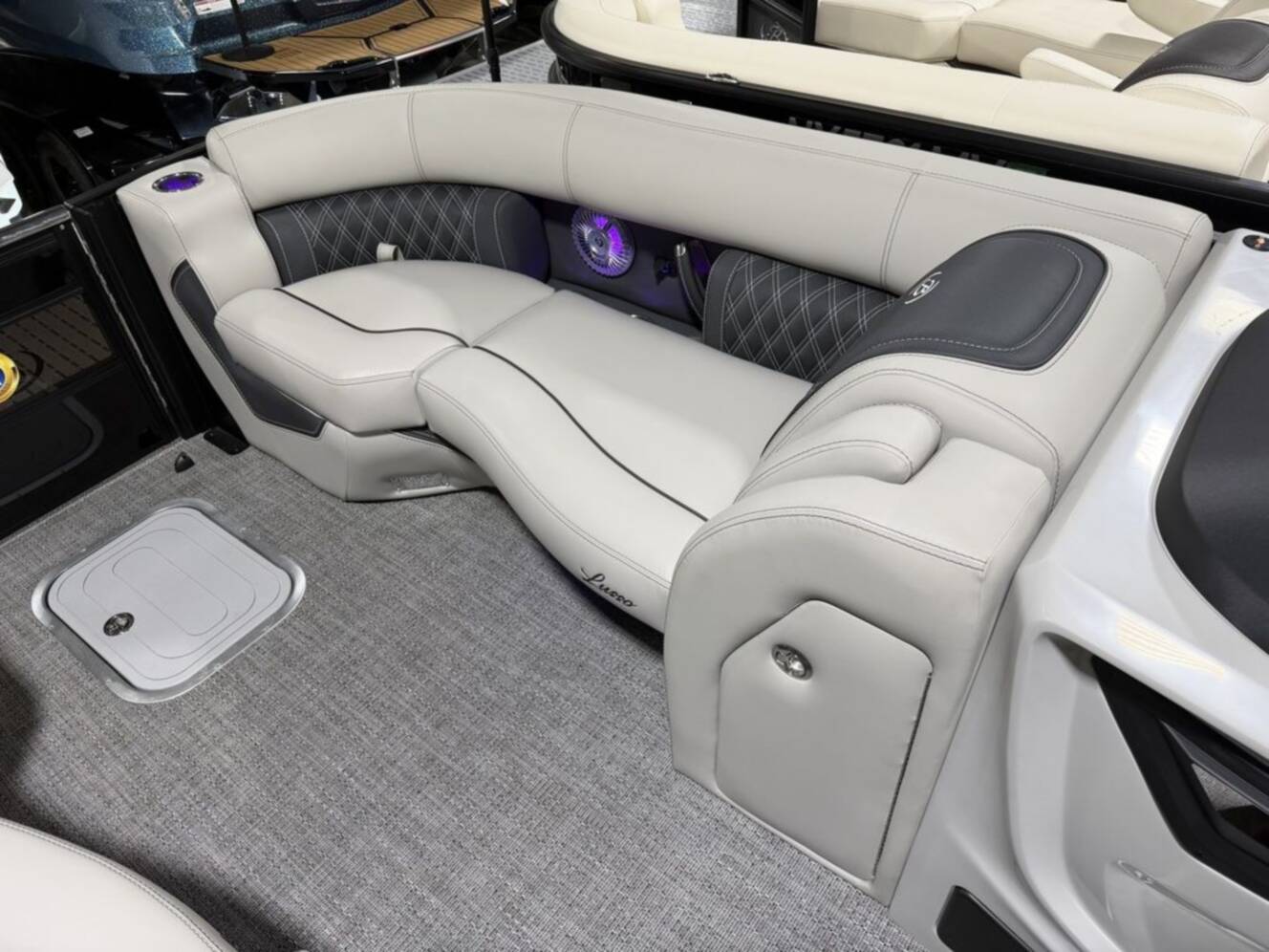 A photo of this 2026 Barletta Boats L23UC Triple-Toon