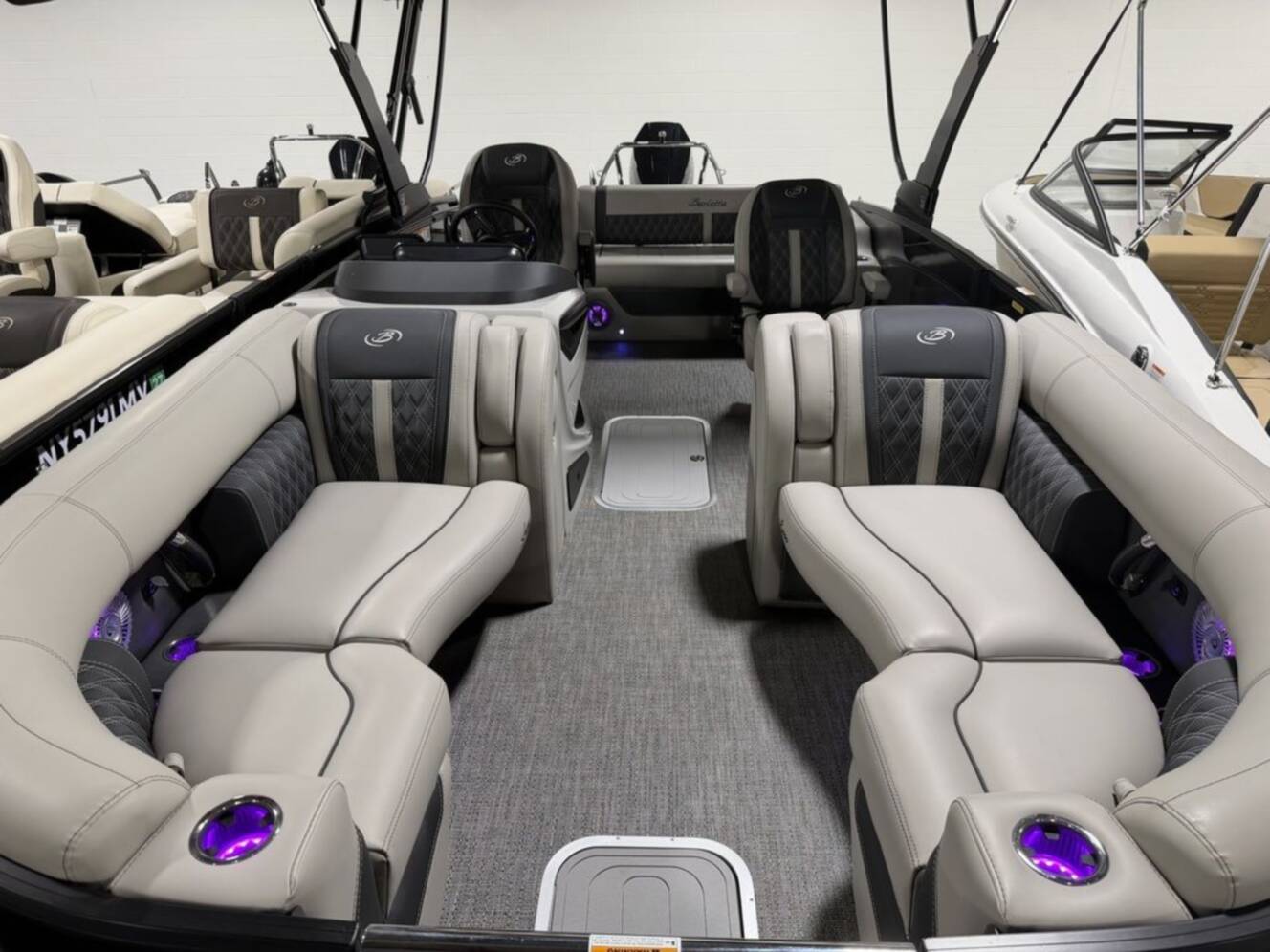 A photo of this 2026 Barletta Boats L23UC Triple-Toon