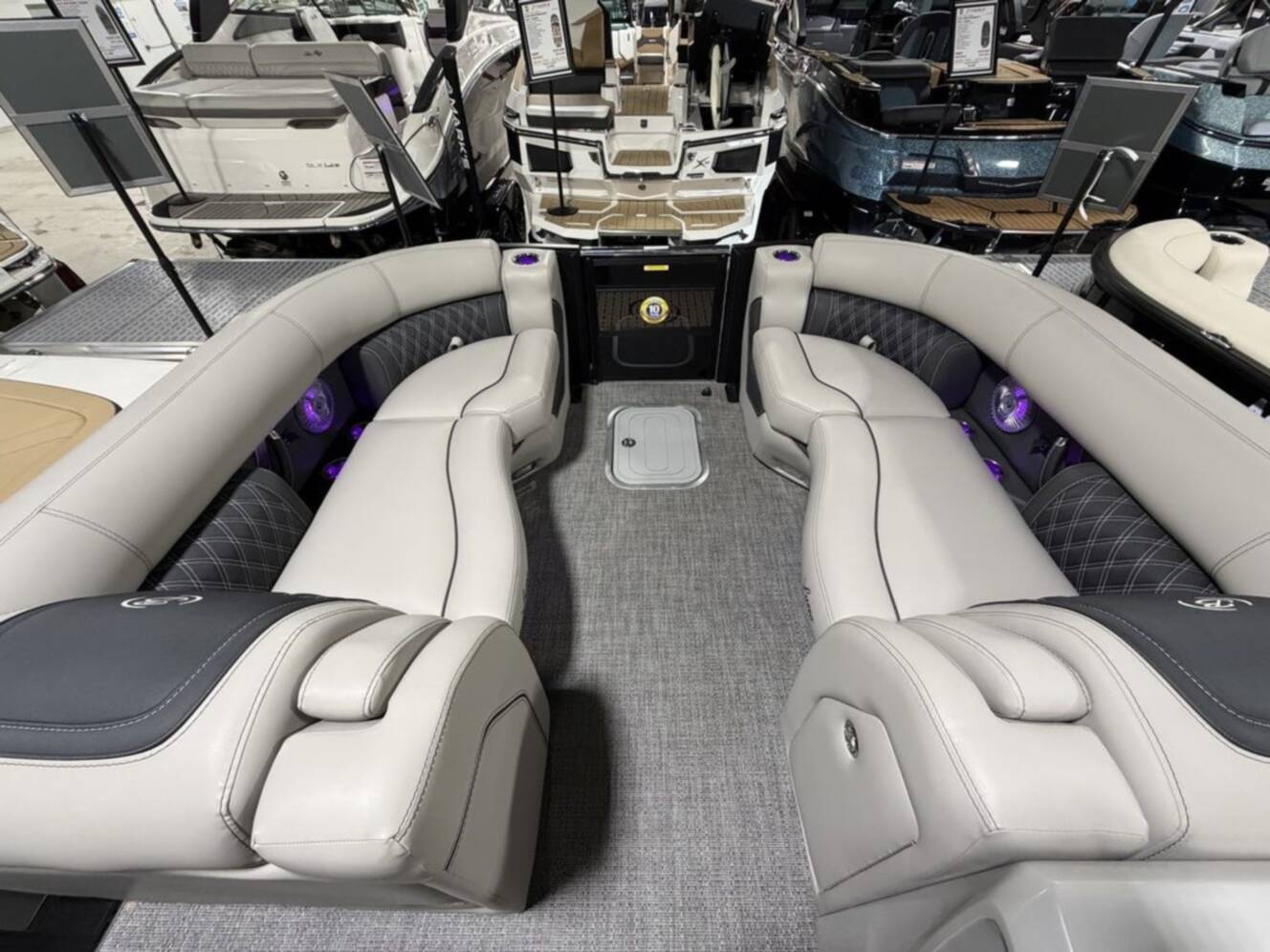 A photo of this 2026 Barletta Boats L23UC Triple-Toon