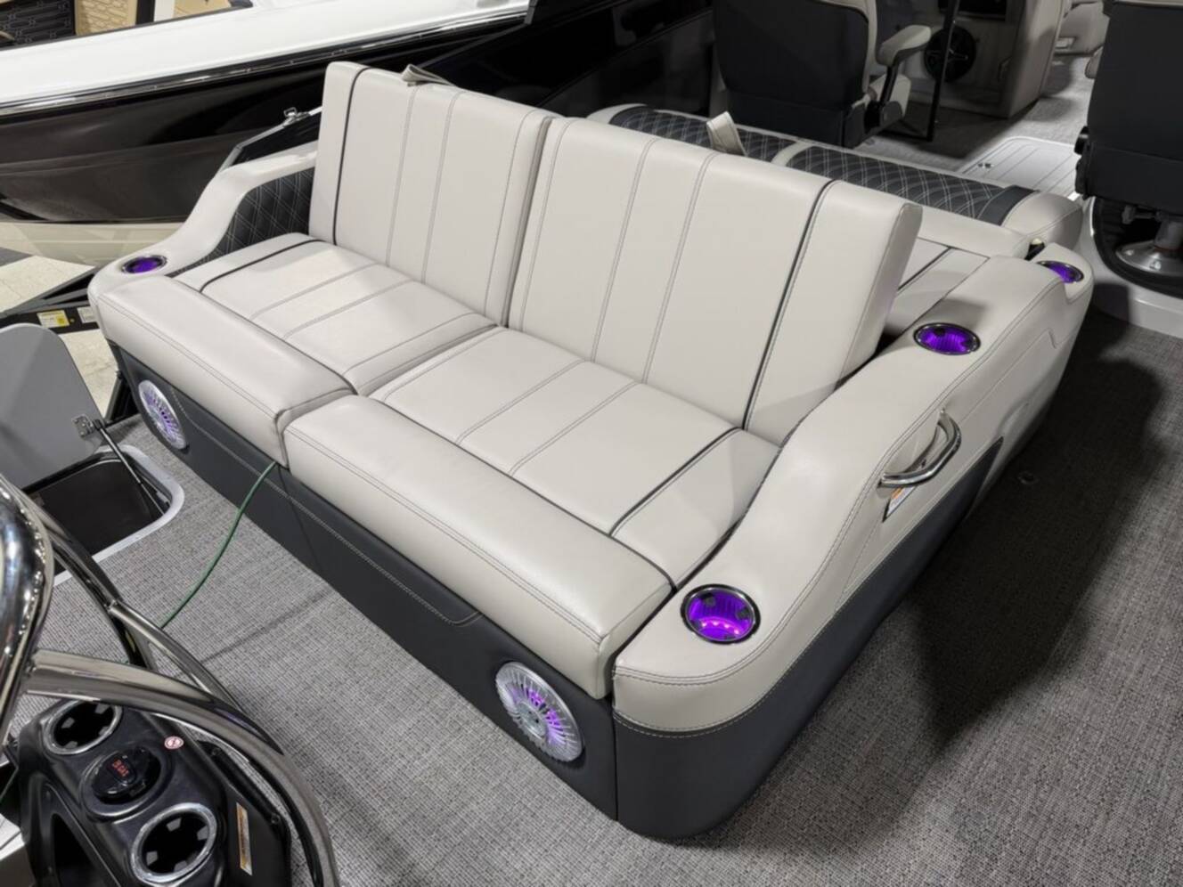 A photo of this 2026 Barletta Boats L23UC Triple-Toon