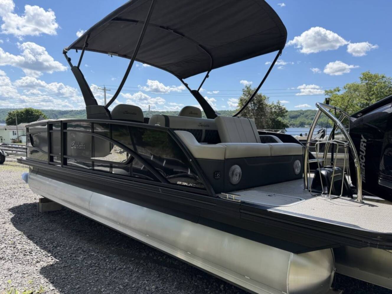 A photo of this 2026 Barletta Boats L23UC Triple-Toon