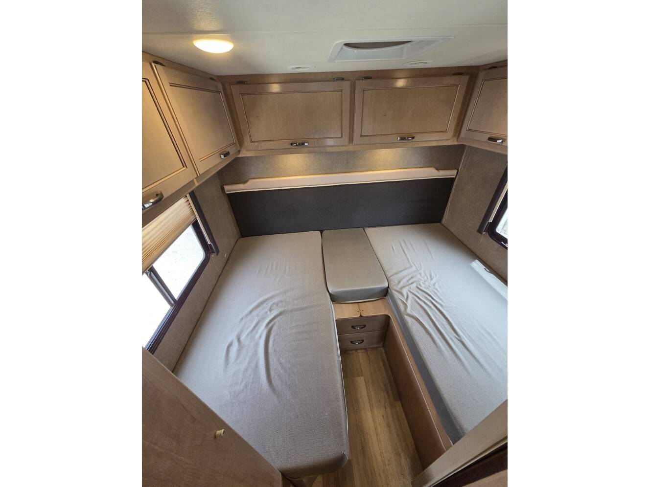 A photo of this 2020 Thor Motor Coach Four Winds 25V