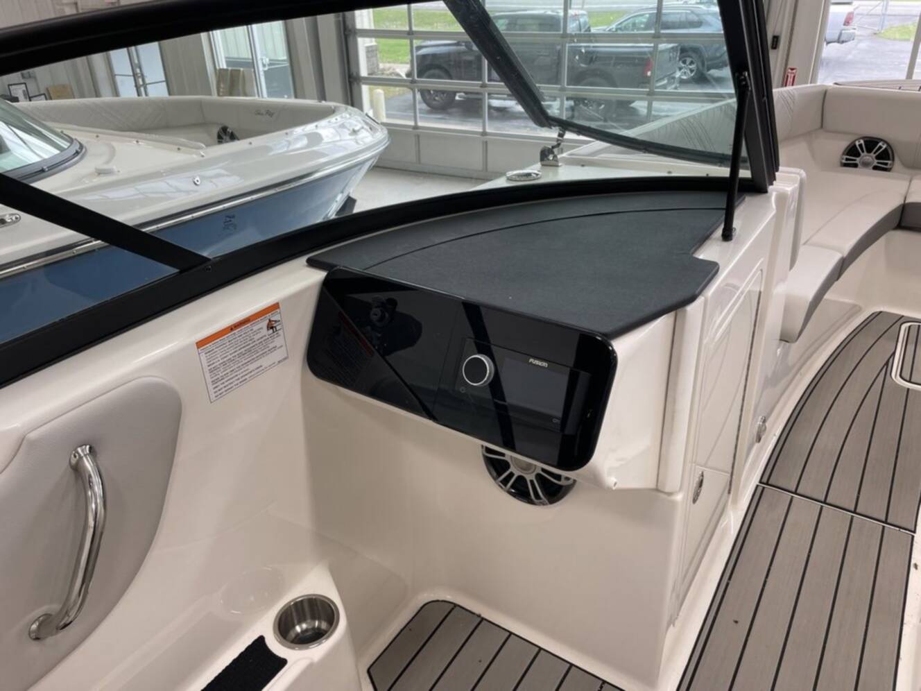 A photo of this 2026 Sea Ray SDX 270
